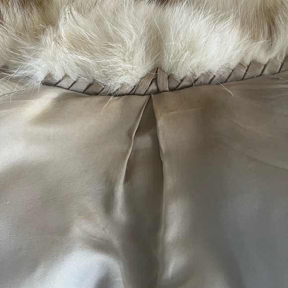 Woman’s size 14 blue fox coat origin Finland. - Picture 6 of 6